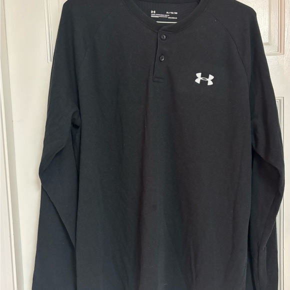 Under Armour XL ColdGear Black Long Sleeve Henley Performance Shirt - Picture 1 of 4